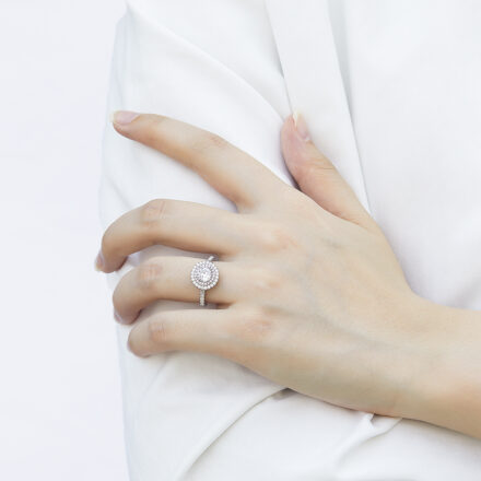 Amore’ – Matte Moissanite Pavé Wedding Ring